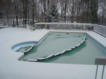¿Cómo preparar su piscina para el invierno?