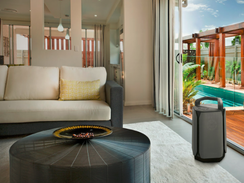 Soundcast VG7 speaker