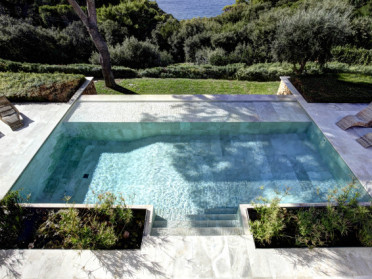 Guida completa per creare una bellissima ambientazione intorno alla tua piscina  